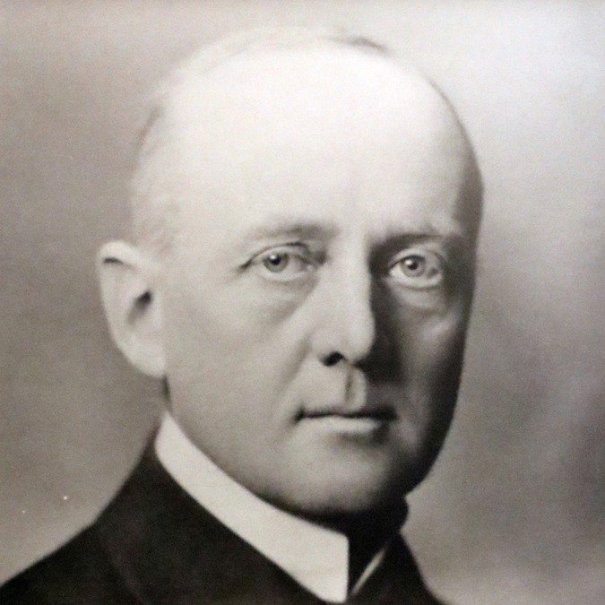 Arvid Burén, ordförande i Hällestads kommunfullmäktige 1919-1934.Originalporträttet hänger i sessionssalen i Finspångs kommunhus.